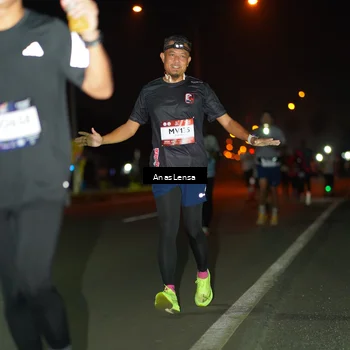 Runner Photo 7634143