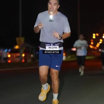 Runner Photo 7634153