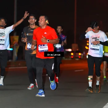 Runner Photo 7634176
