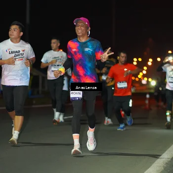 Runner Photo 7634185