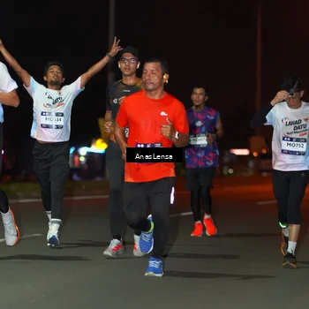 Runner Photo 7634188