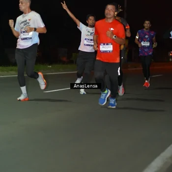 Runner Photo 7634196