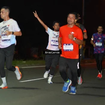 Runner Photo 7634198