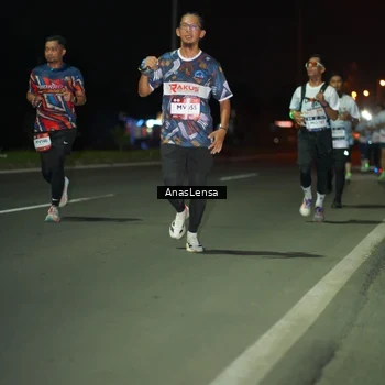Runner Photo 7634234