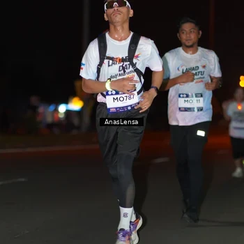 Runner Photo 7634247