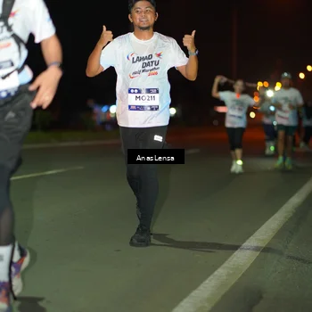 Runner Photo 7634255