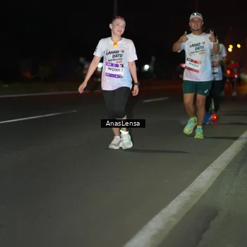 Runner Photo 7634280