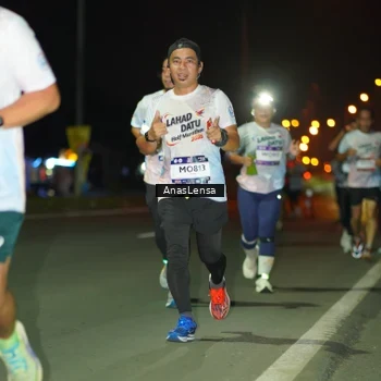 Runner Photo 7634288