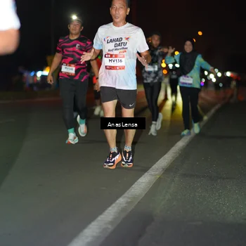 Runner Photo 7634295