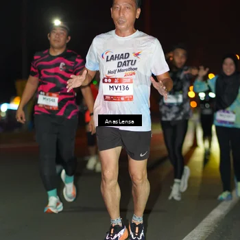 Runner Photo 7634298