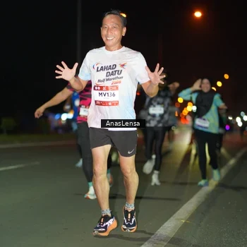 Runner Photo 7634306