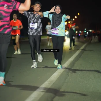 Runner Photo 7634312