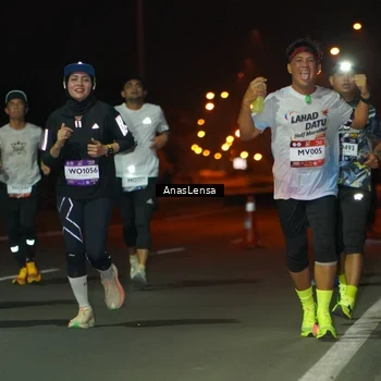 Runner Photo 7634346