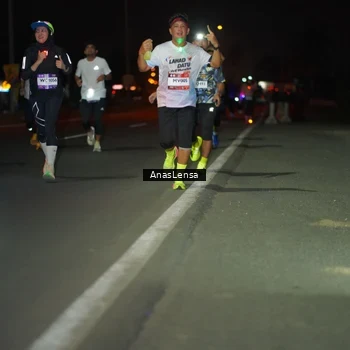 Runner Photo 7634350