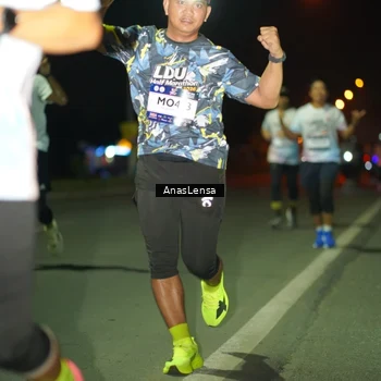 Runner Photo 7634363