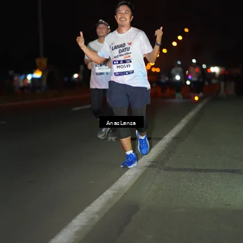 Runner Photo 7634375
