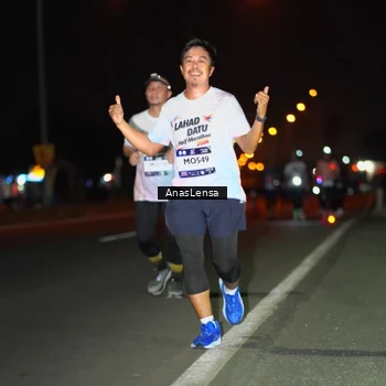 Runner Photo 7634378