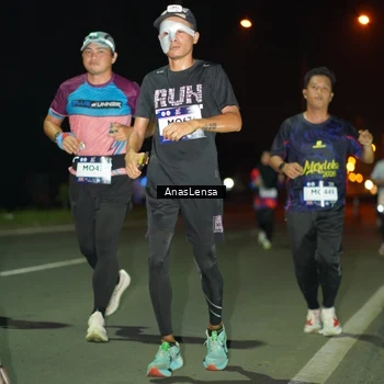 Runner Photo 7634425