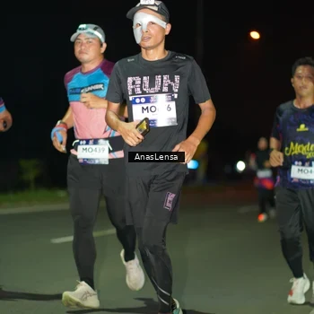 Runner Photo 7634429