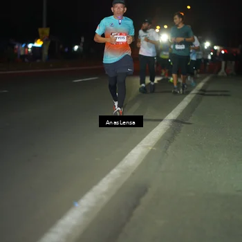 Runner Photo 7634453