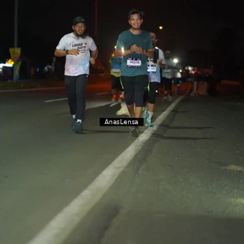 Runner Photo 7634461