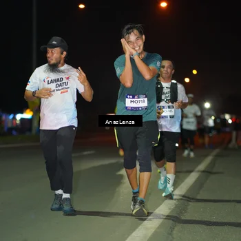 Runner Photo 7634474