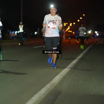 Runner Photo 7634496