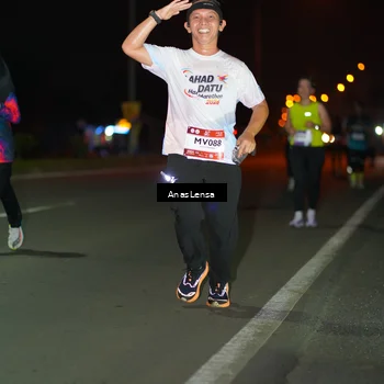 Runner Photo 7634518