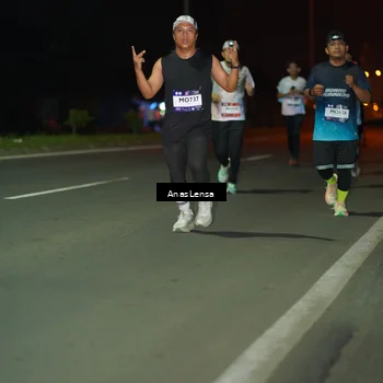 Runner Photo 7634530