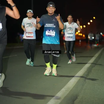 Runner Photo 7634535
