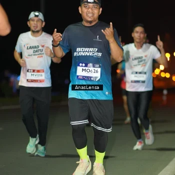 Runner Photo 7634537