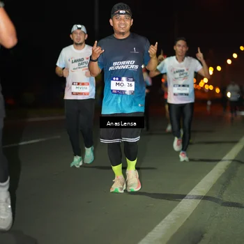 Runner Photo 7634540