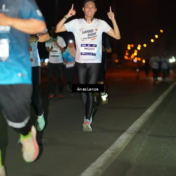 Runner Photo 7634546