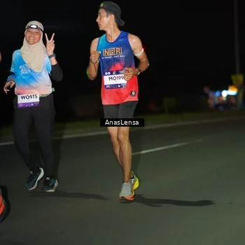 Runner Photo 7634551