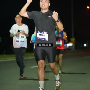 Runner Photo 7634554