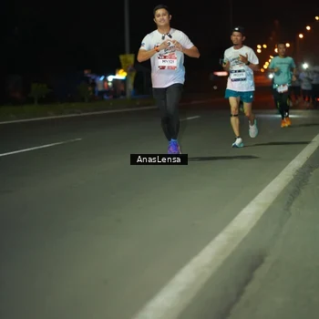 Runner Photo 7634561