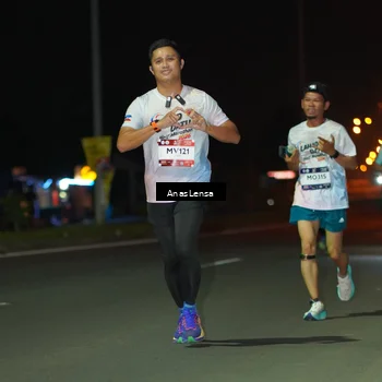 Runner Photo 7634564