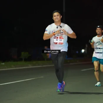 Runner Photo 7634572