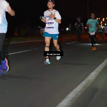 Runner Photo 7634578