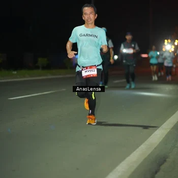 Runner Photo 7634592