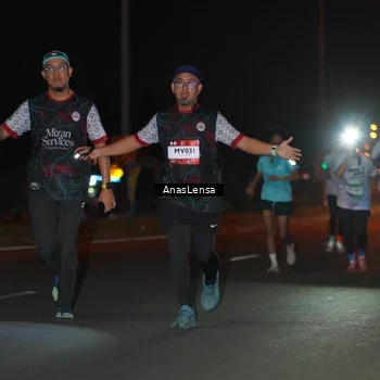 Runner Photo 7634594