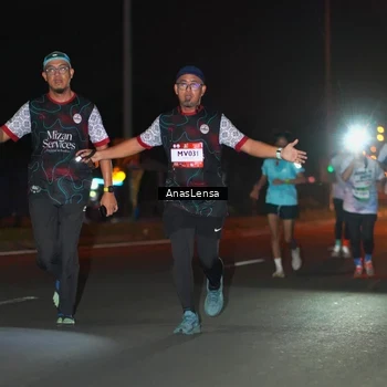 Runner Photo 7634596