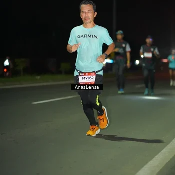 Runner Photo 7634598