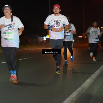 Runner Photo 7634625