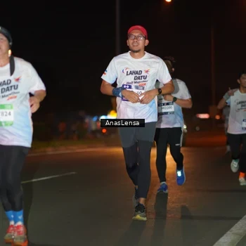 Runner Photo 7634628