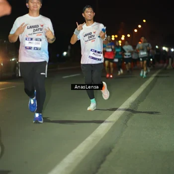 Runner Photo 7634637