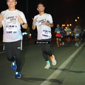 Runner Photo 7634638