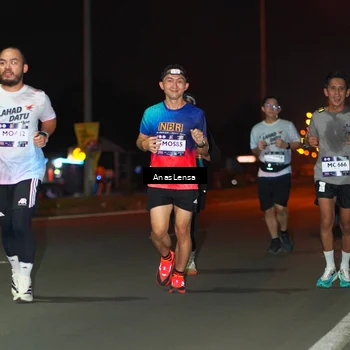 Runner Photo 7634643