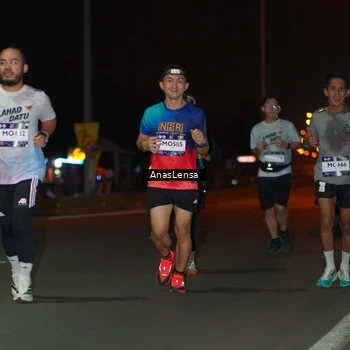 Runner Photo 7634644
