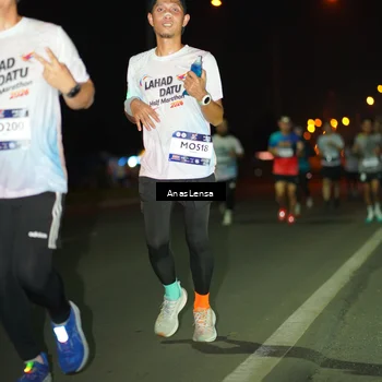 Runner Photo 7634648